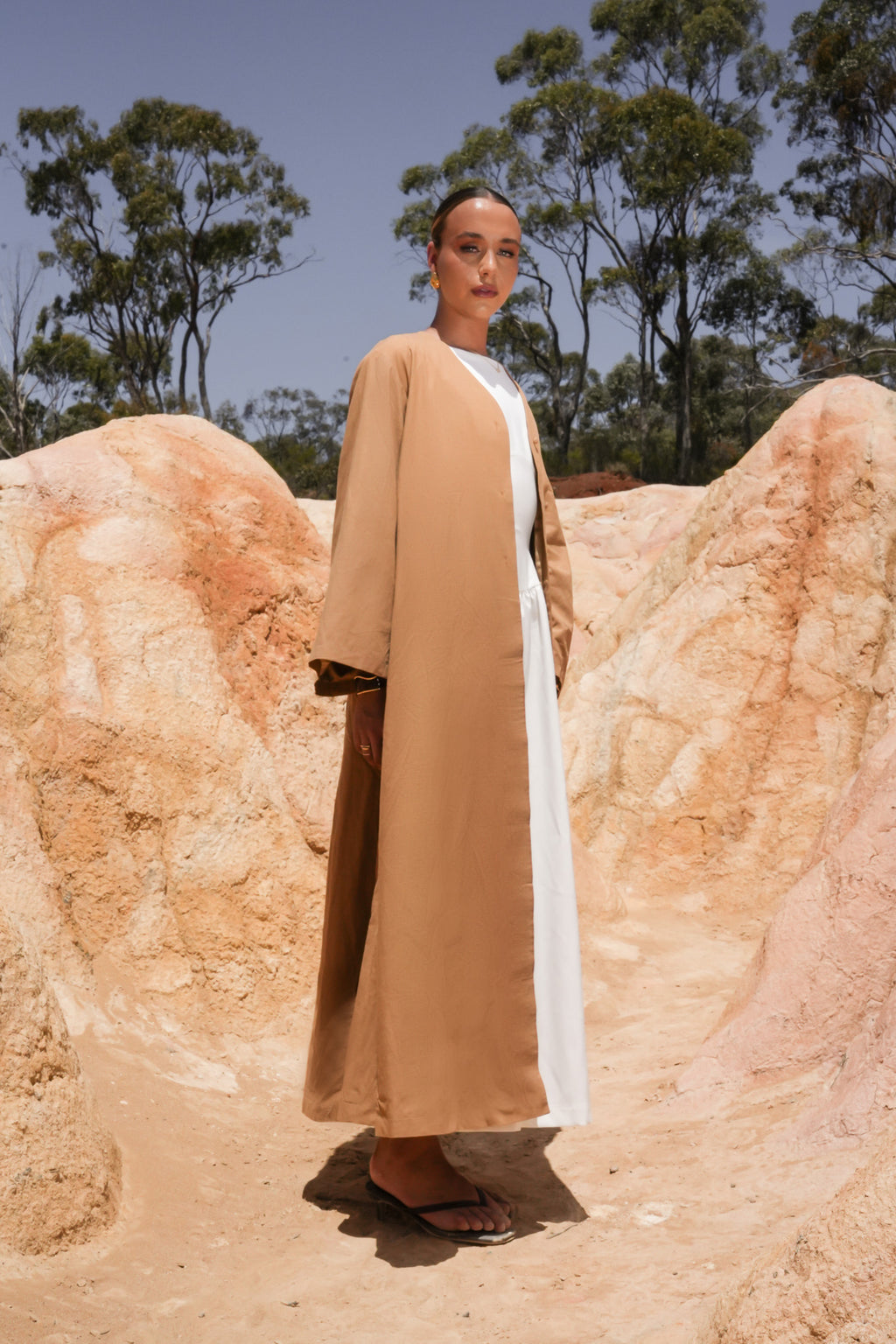 Aylaen Abaya